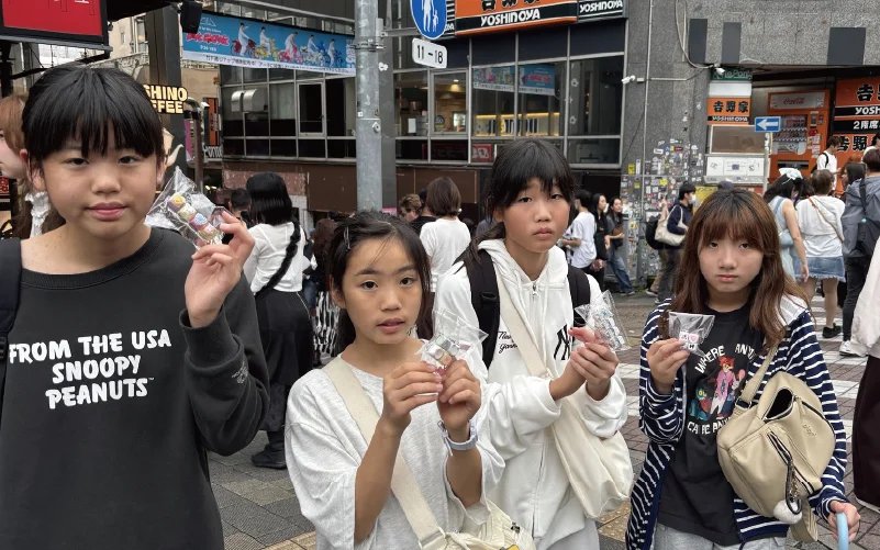 チームで街に出た子どもたち